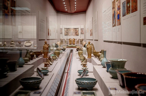 故宫博物院最新陶瓷馆在武英殿向公众开放