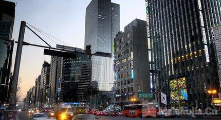 韩国艺术市场持续升温，西方画廊继续在首尔扩张 
